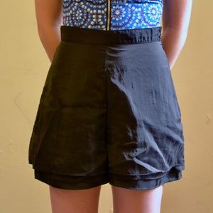 High Waisted Ruffled Shorts